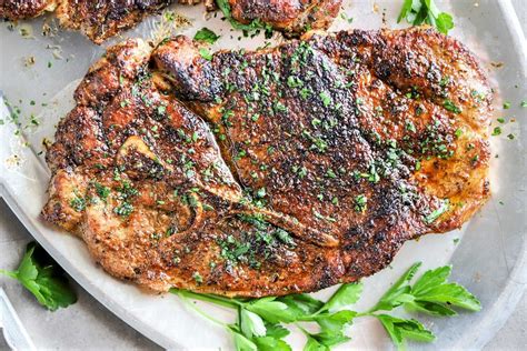 Skillet Pork Steak (Pork Seasoning Rub + Cast Iron).